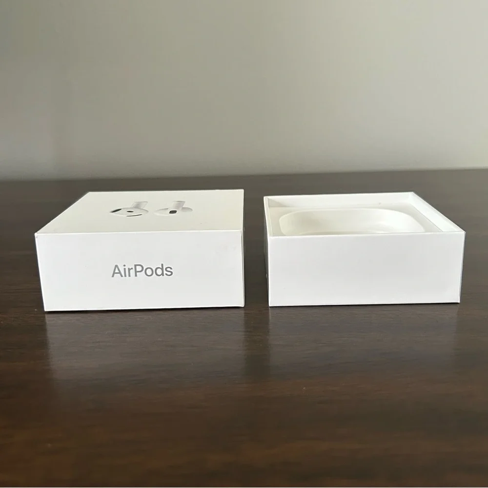 EMPTY Apple Airpods 4 Box with Papers White and Silver